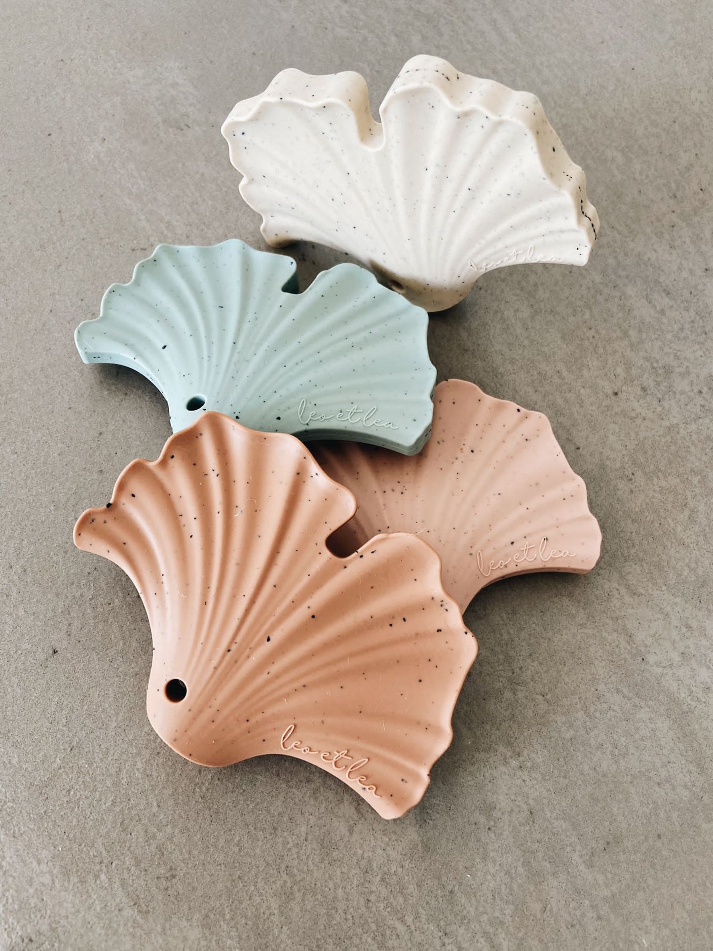 Gingko Teether, Beige