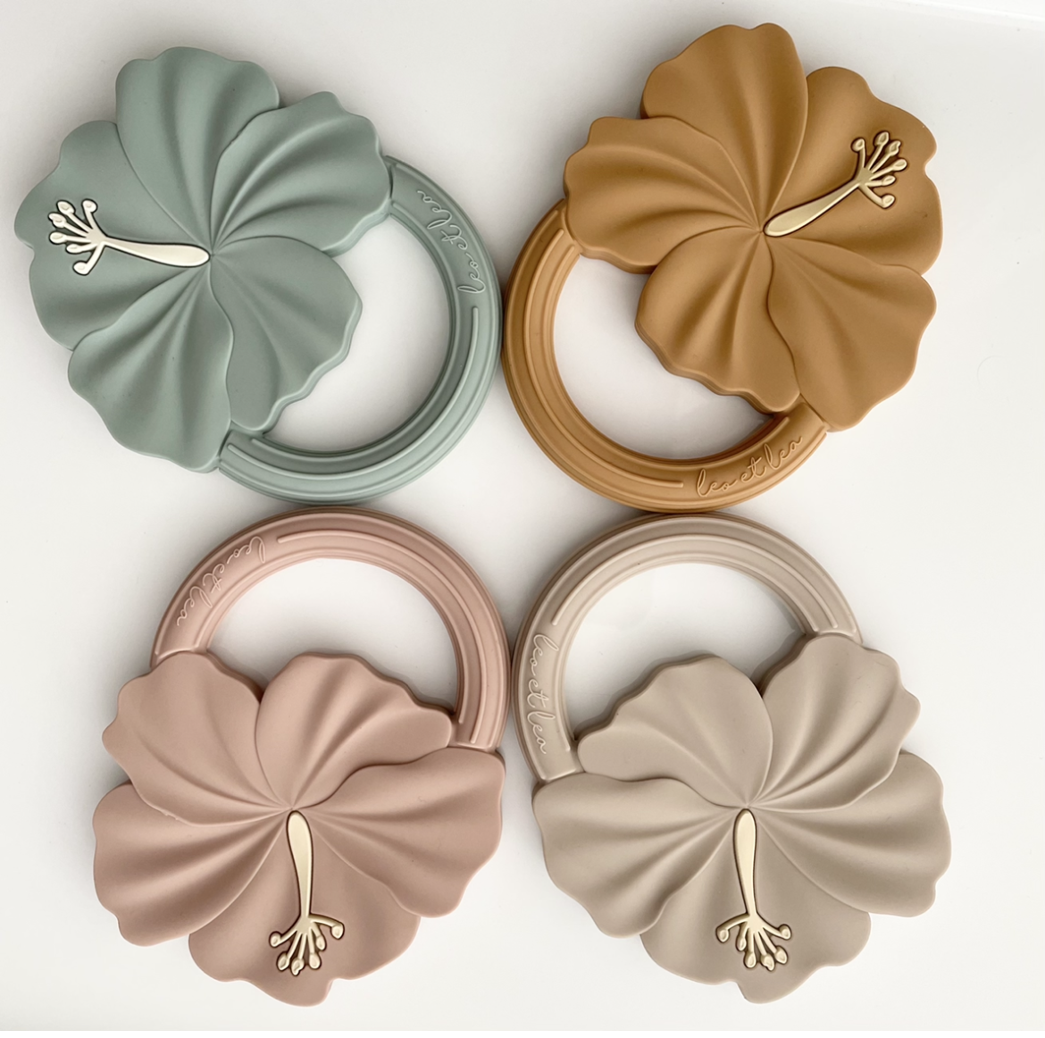 Hibiscus Teether, Beige